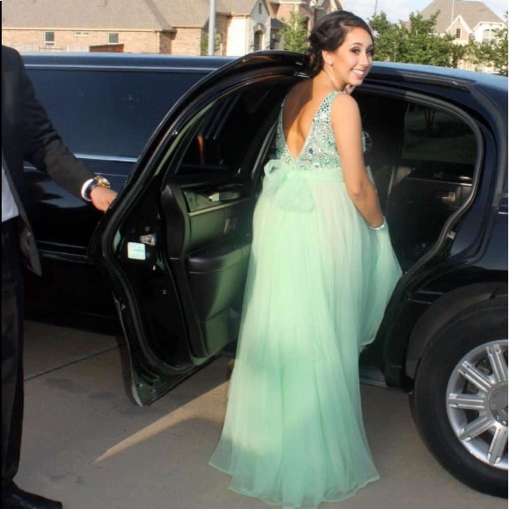 Sherri Hill Light Green Prom Dress